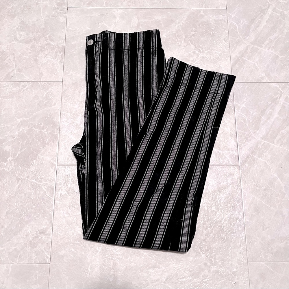 Brandy Melville preppy academia menswear ankle pants